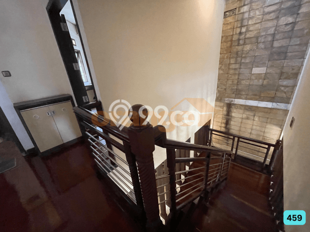 Rumah Strategis dengan Luas Tanah 300m2m² di Lokasi Cibubur, Jakarta Timur Rumah Strategis dengan Luas Tanah 300m2m² di Lokasi Cibubur, Jakarta Timur