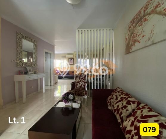 Kesempatan Langka Memiliki Rumah LT 180m² / LB 252m² di Pusat Kota Kota Wisata, Jakarta Timur Kesempatan Langka Memiliki Rumah LT 180m² / LB 252m² di Pusat Kota Kota Wisata, Jakarta Timur