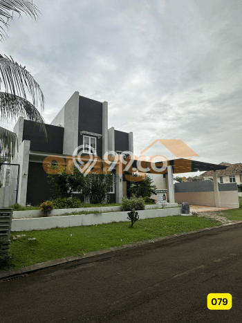 Dijual Rumah Luas Megah Dengan View Eksklusif di Kota Wisata, Jakarta Timur Dijual Rumah Luas Megah Dengan View Eksklusif di Kota Wisata, Jakarta Timur