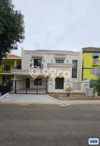 Jual Rumah Luas Elegan Dengan View Eksklusif di Kota Wisata, Jakarta Timur Jual Rumah Luas Elegan Dengan View Eksklusif di Kota Wisata, Jakarta Timur