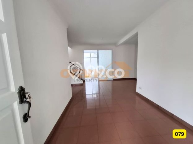 Rumah Berkelas LT 136m2m² / LB 160m2m² di Kompleks Cluster Kota Wisata, Jakarta Timur Rumah Berkelas LT 136m2m² / LB 160m2m² di Kompleks Cluster Kota Wisata, Jakarta Timur