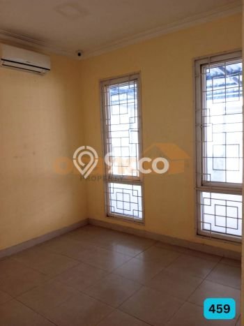 Disewakan! Rumah 3 Kamar Tidur &
2 Kamar Mandi di Kota Wisata, Jakarta Timur Disewakan! Rumah 3 Kamar Tidur &
2 Kamar Mandi di Kota Wisata, Jakarta Timur