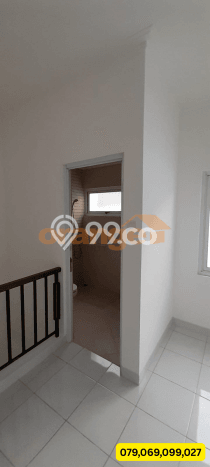 Rumah Modern LT 120m2m² Terawat di Kompleks Cluster , Jakarta Timur Rumah Modern LT 120m2m² Terawat di Kompleks Cluster , Jakarta Timur