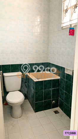 Disewakan! Rumah 3 Kamar Tidur &
2 Kamar Mandi di Kota Wisata, Jakarta Timur Disewakan! Rumah 3 Kamar Tidur &
2 Kamar Mandi di Kota Wisata, Jakarta Timur