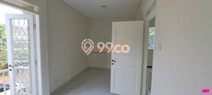 Disewakan! Rumah 3 Kamar Tidur &
2 Kamar Mandi di Cibubur, Jakarta Timur Disewakan! Rumah 3 Kamar Tidur &
2 Kamar Mandi di Cibubur, Jakarta Timur