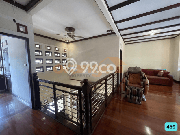 Rumah Strategis dengan Luas Tanah 300m2m² di Lokasi Cibubur, Jakarta Timur Rumah Strategis dengan Luas Tanah 300m2m² di Lokasi Cibubur, Jakarta Timur
