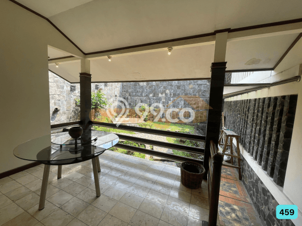 Rumah Strategis dengan Luas Tanah 300m2m² di Lokasi Cibubur, Jakarta Timur Rumah Strategis dengan Luas Tanah 300m2m² di Lokasi Cibubur, Jakarta Timur