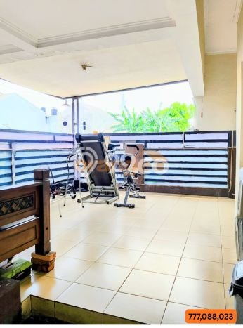 Ready to Use! Luxury House LT 200m2 Desain Elegan di Cibubur Ready to Use! Luxury House LT 200m2 Desain Elegan di Cibubur
