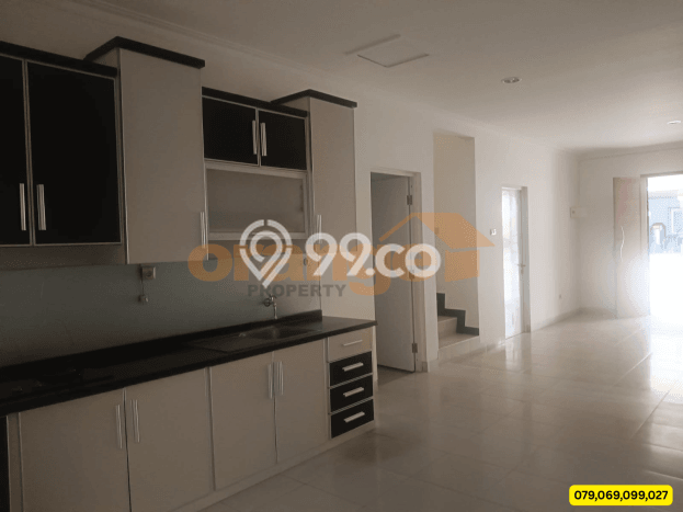 Dijual Rumah Mewah Elegan Dengan View Eksklusif di Cibubur, Jakarta Timur Dijual Rumah Mewah Elegan Dengan View Eksklusif di Cibubur, Jakarta Timur