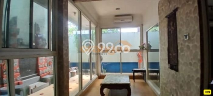 Rumah Elit Modern Tanpa Renovasi di Cibubur Jakarta Timur Rumah Elit Modern Tanpa Renovasi di Cibubur Jakarta Timur