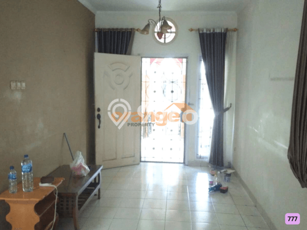 Disewakan! Rumah 3 Kamar Tidur &
3 Kamar Mandi di Kota Wisata, Jakarta Timur Disewakan! Rumah 3 Kamar Tidur &
3 Kamar Mandi di Kota Wisata, Jakarta Timur
