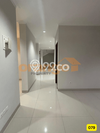 Rumah Elit LB 300m2 Siap Pakai Desain Elegan di Cibubur, Jakarta Timur Rumah Elit LB 300m2 Siap Pakai Desain Elegan di Cibubur, Jakarta Timur
