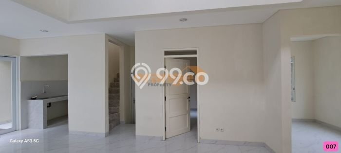 Disewakan! Rumah 3 Kamar Tidur &
2 Kamar Mandi di Cibubur, Jakarta Timur Disewakan! Rumah 3 Kamar Tidur &
2 Kamar Mandi di Cibubur, Jakarta Timur