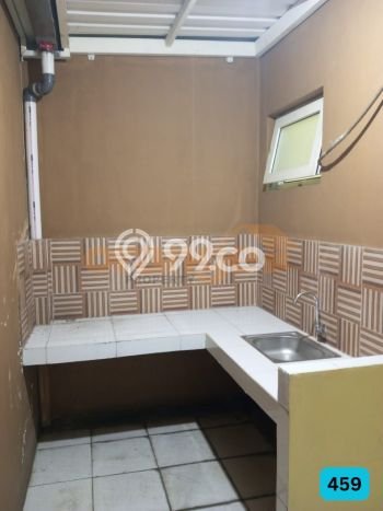 Disewakan! Rumah 3 Kamar Tidur &
2 Kamar Mandi di Kota Wisata, Jakarta Timur Disewakan! Rumah 3 Kamar Tidur &
2 Kamar Mandi di Kota Wisata, Jakarta Timur