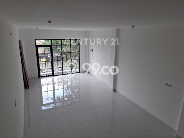 Ruko Dijual di Prime Area Jakarta Timur Luas 162m2 Ruko Dijual di Prime Area Jakarta Timur Luas 162m2