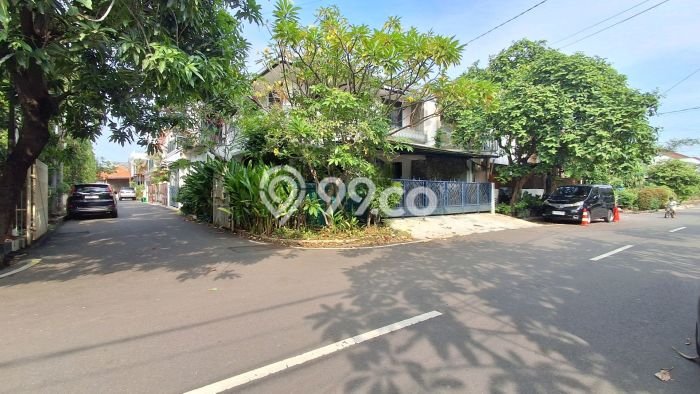 Dijual Rumah Luas Megah Dengan View Eksklusif di Pulomas, Jakarta Timur Dijual Rumah Luas Megah Dengan View Eksklusif di Pulomas, Jakarta Timur