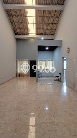 Rumah Luxury Modern Tanpa Renovasi di Pulomas Jakarta Timur Rumah Luxury Modern Tanpa Renovasi di Pulomas Jakarta Timur