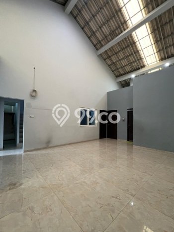 Rumah Luxury Modern Tanpa Renovasi di Pulomas Jakarta Timur Rumah Luxury Modern Tanpa Renovasi di Pulomas Jakarta Timur