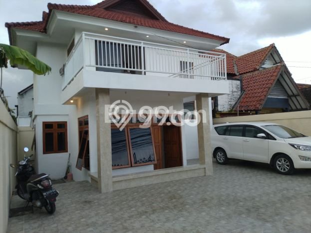 Dijual Rumah Luas Elegan Dengan View Eksklusif di Seminyak, Badung Dijual Rumah Luas Elegan Dengan View Eksklusif di Seminyak, Badung
