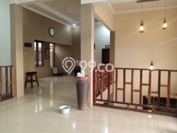 Rumah Mewah Siap Huni LT 600m2 di Colomadu, Solo Rumah Mewah Siap Huni LT 600m2 di Colomadu, Solo