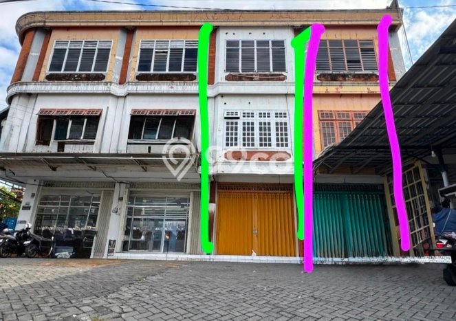 Disewakan Ruko Strategis di Kerobokan, Luas 67m², Area Berkembang Disewakan Ruko Strategis di Kerobokan, Luas 67m², Area Berkembang