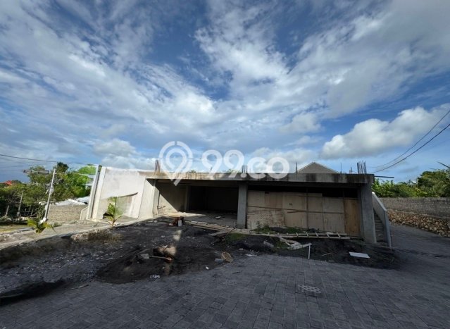 Disewakan Ruko di Kawasan Ramai uluwatu Luas 72m2 Disewakan Ruko di Kawasan Ramai uluwatu Luas 72m2
