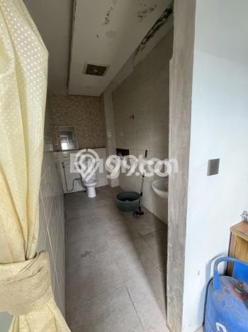 Unit Komersial Dijual di Kuta Badung Luas Bangunan 200m2 Unit Komersial Dijual di Kuta Badung Luas Bangunan 200m2