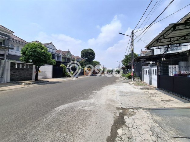 Rumah sewa siap huni 4 Kamar Tidur di Daan Mogot, Jakarta Barat Rumah sewa siap huni 4 Kamar Tidur di Daan Mogot, Jakarta Barat