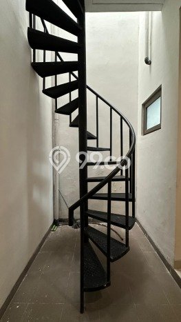 Rumah Luxury Modern Tanpa Renovasi di BSD Green Wich Tangerang Rumah Luxury Modern Tanpa Renovasi di BSD Green Wich Tangerang
