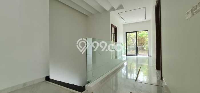 Rumah Idaman Modern! Rumah Mewah area BSD Green Cove, Tangerang, LT 249m² LB 416m² Rumah Idaman Modern! Rumah Mewah area BSD Green Cove, Tangerang, LT 249m² LB 416m²