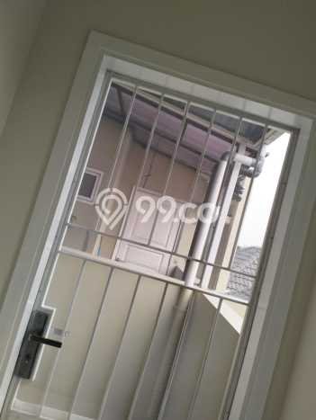 Rumah Luas Asri 4 KT Siap Pakai di Gading Serpong Tangerang Rumah Luas Asri 4 KT Siap Pakai di Gading Serpong Tangerang