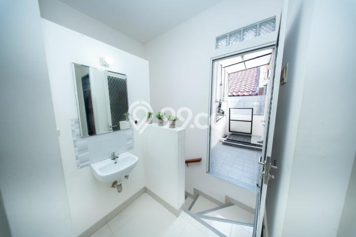 For Sale! Premium House LT 90m2 Desain Modern di Alam Sutera For Sale! Premium House LT 90m2 Desain Modern di Alam Sutera