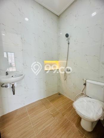 Rumah Modern 4 KT di BSD Nusaloka Tangerang Semi Furnished Rumah Modern 4 KT di BSD Nusaloka Tangerang Semi Furnished