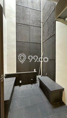 Rumah Luxury Modern Tanpa Renovasi di BSD Green Wich Tangerang Rumah Luxury Modern Tanpa Renovasi di BSD Green Wich Tangerang