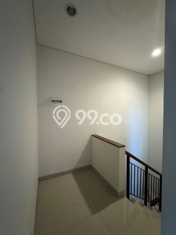 Rumah Luas Asri 3 KT Siap Pakai di BSD Vanya Park Tangerang Rumah Luas Asri 3 KT Siap Pakai di BSD Vanya Park Tangerang