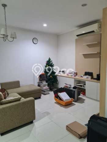 Ready to Use! Luxury House LT 128m2 Desain Elegan di BSD Castilla Ready to Use! Luxury House LT 128m2 Desain Elegan di BSD Castilla