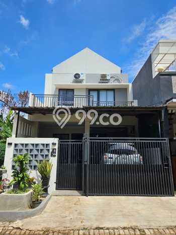 Jual Rumah Eksklusif 4 KT di BSD City, Tangerang Jual Rumah Eksklusif 4 KT di BSD City, Tangerang