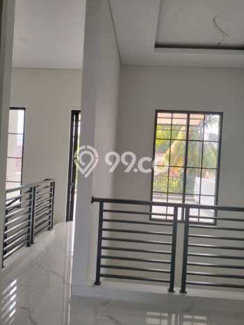 Rumah Modern LT 102m² Siap Huni di Kompleks Perumahan Alam Sutera, Tangerang Rumah Modern LT 102m² Siap Huni di Kompleks Perumahan Alam Sutera, Tangerang
