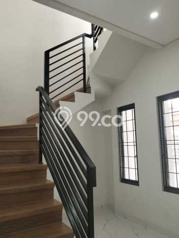 Rumah Modern LT 102m² Siap Huni di Kompleks Perumahan Alam Sutera, Tangerang Rumah Modern LT 102m² Siap Huni di Kompleks Perumahan Alam Sutera, Tangerang