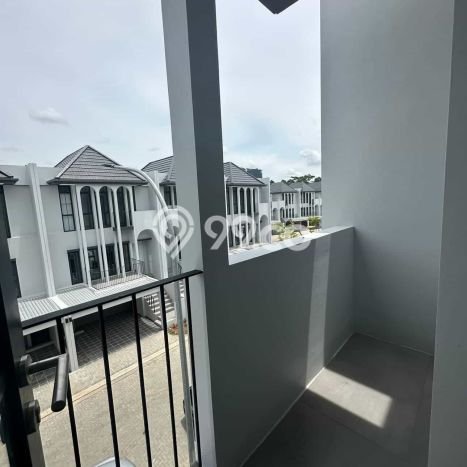 Rumah sewa siap huni 4 Kamar Tidur di BSD Green Wich, Tangerang Rumah sewa siap huni 4 Kamar Tidur di BSD Green Wich, Tangerang