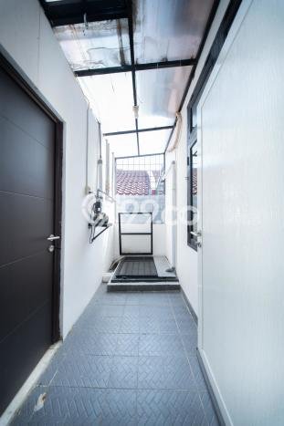 For Sale! Premium House LT 90m2 Desain Modern di Alam Sutera For Sale! Premium House LT 90m2 Desain Modern di Alam Sutera