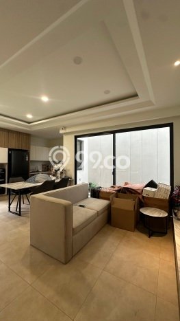 Disewakan Rumah Harga Terjangkau di BSD City Tangerang dengan 3 Kamar Tidur Disewakan Rumah Harga Terjangkau di BSD City Tangerang dengan 3 Kamar Tidur