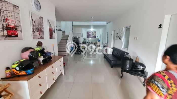 Rumah Kost Dijual di Lippo Karawaci Tangerang Luas 200m2 Rumah Kost Dijual di Lippo Karawaci Tangerang Luas 200m2