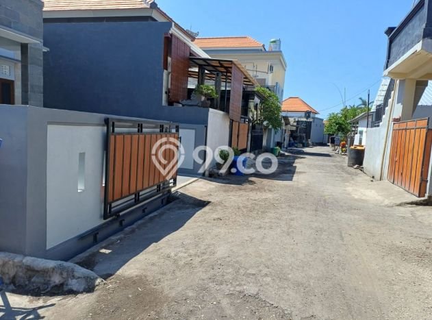 Rumah Modern 3 Kamar LT 100m2 di Kesiman Rumah Modern 3 Kamar LT 100m2 di Kesiman