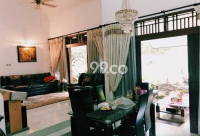 Hunian Elit LB 200m2 Siap Huni Desain Elegan di Pejaten, Jakarta Selatan Hunian Elit LB 200m2 Siap Huni Desain Elegan di Pejaten, Jakarta Selatan