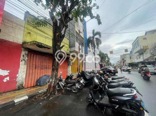 Ruko Bagus Dijual LB 190m2 Lokasi Strategis Mojokerto Area Cocok untuk Berbisnis Ruko Bagus Dijual LB 190m2 Lokasi Strategis Mojokerto Area Cocok untuk Berbisnis
