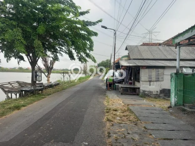 Rumah Sederhana Dijual di Pakal 3 Kamar dengan LT 196m2 Rumah Sederhana Dijual di Pakal 3 Kamar dengan LT 196m2