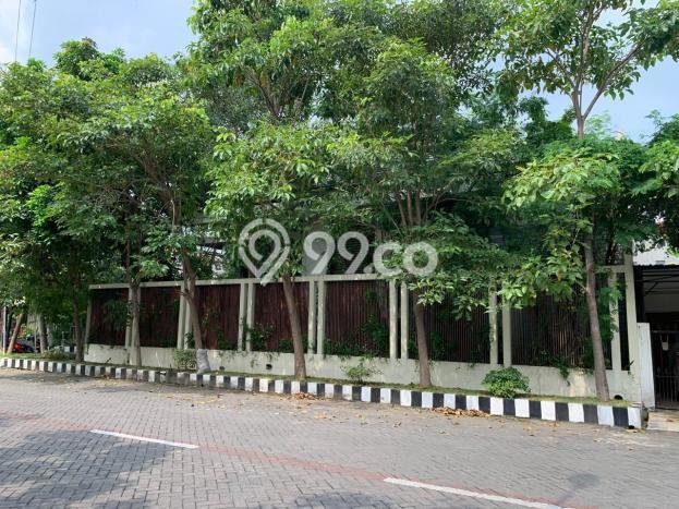 Rumah Elit LB 700m2 Siap Huni Desain Elegan di Kutisari, Surabaya Rumah Elit LB 700m2 Siap Huni Desain Elegan di Kutisari, Surabaya