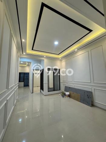 Dijual Rumah 4 Kamar Lokasi Ideal Nyaman dan Strategis di Rungkut Dijual Rumah 4 Kamar Lokasi Ideal Nyaman dan Strategis di Rungkut