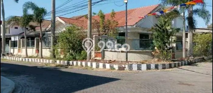 Rumah sewa siap pakai 8 Kamar Tidur di Dukuh Kupang, Surabaya Rumah sewa siap pakai 8 Kamar Tidur di Dukuh Kupang, Surabaya